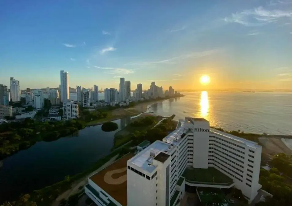 Riviera Sunrise Beach - Frente Al Mar Y Vista Panoramica A Toda La Ciudad Cartagena Colombia